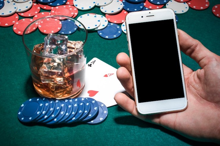 Kerja sama digital melalui ponsel Indonesia
